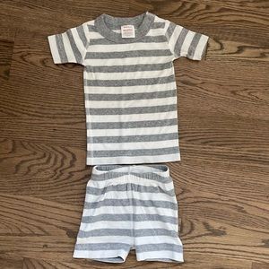 Hanna Andersson pajamas size 2T